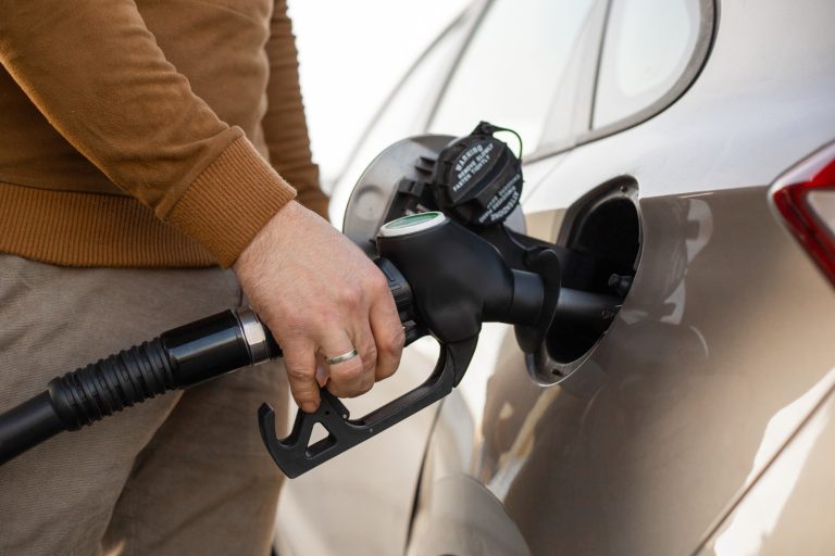 electric fuel pump or mechanical fuel pump